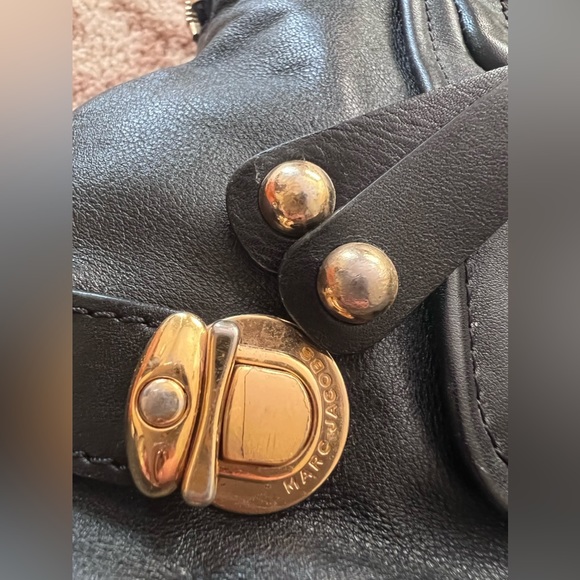 MARC JACOBS Leather Shoulder Bag black - Picture 8 of 11